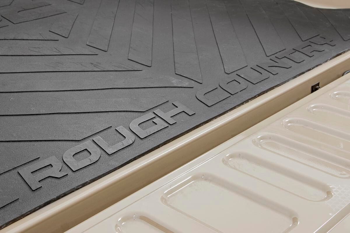 GMC Sierra 1500 Bed Mat - Rough Country - RC Logo - '19-'24